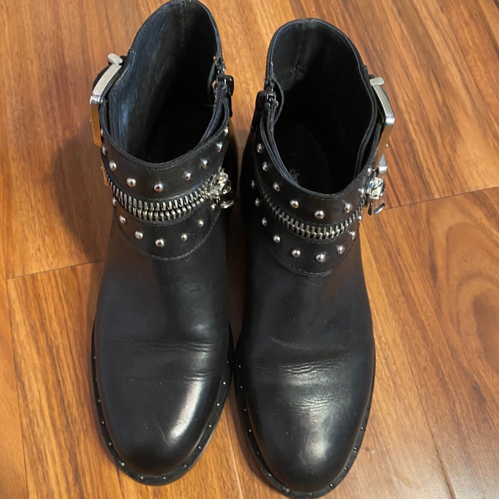 Charles David Ankle Boot